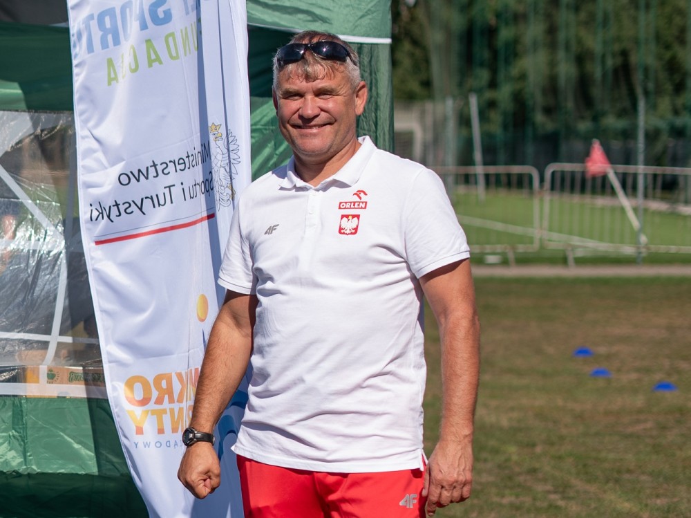 Trener Marka Zakrzewskiego Tomasz Czubak po halowym rekordzie Europy: to był poprawny i równy bieg