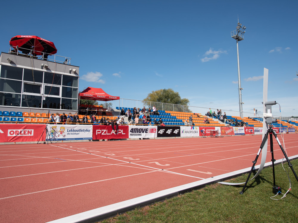 Sprintem przez stadiony. Weekend w Polsce