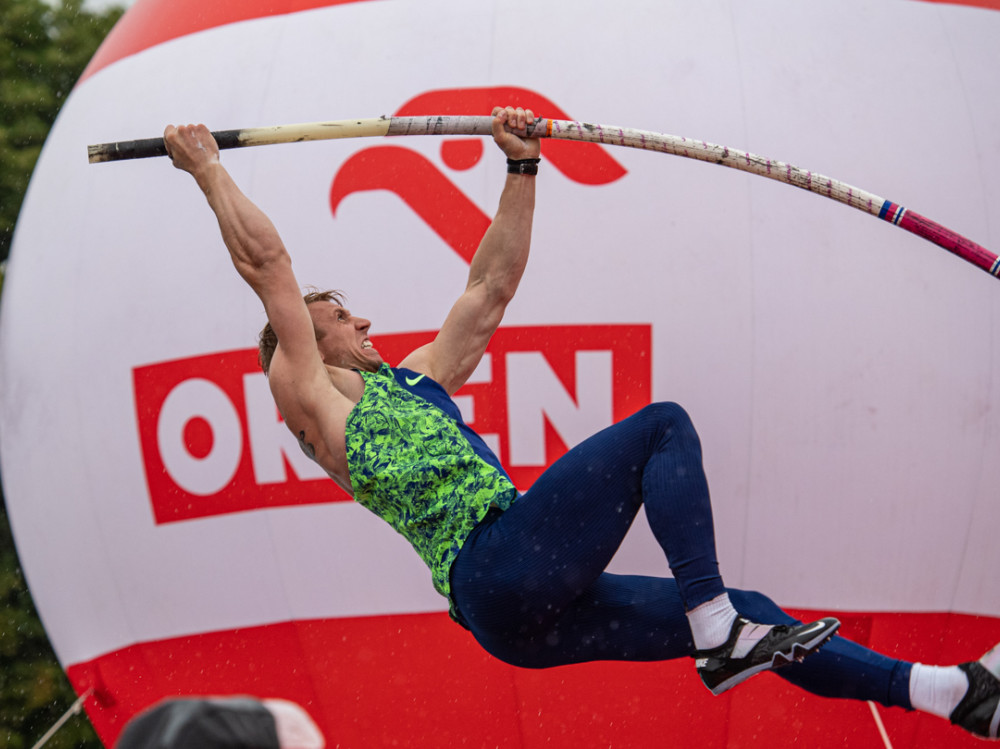 5.62 Sobery i Liska na mityngu ISTAF Indoor w Berlinie