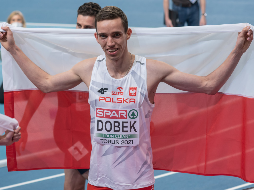 HME Toruń 2021: Dobek ze złotem na 800 metrów! Medalowa polska niedziela w Arenie Toruń