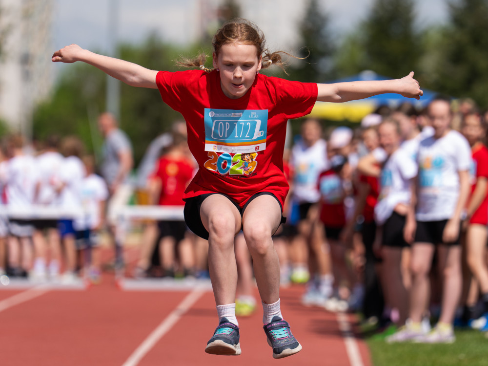 Trwa sezon Lekkoatletycznych Nadziei Olimpijskich. Imprezy gromadzą tysiące dzieciaków i zyskują nowego partnera 