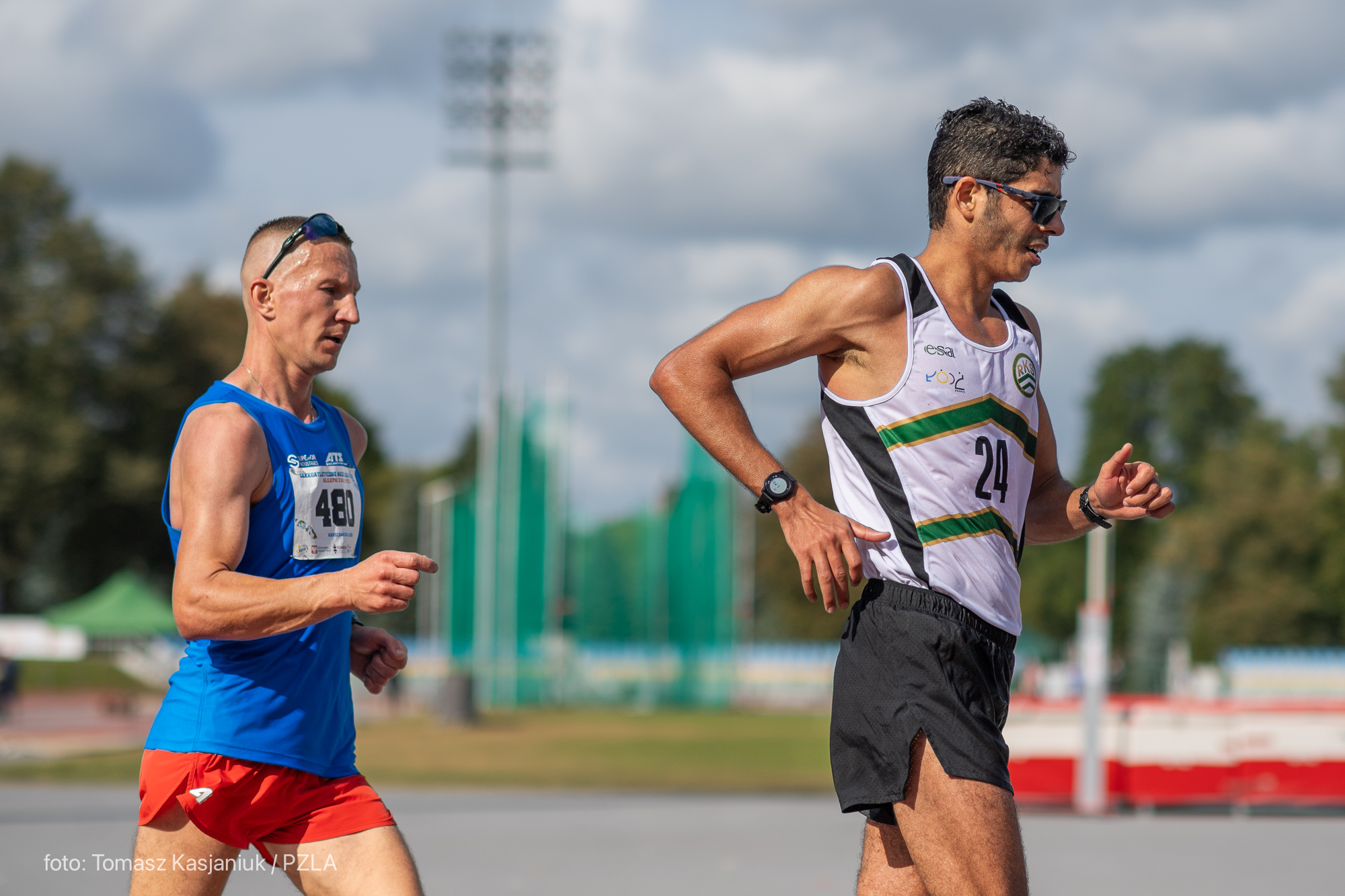 Chód etapowy 2 x 10 000 metrów obrazek 1